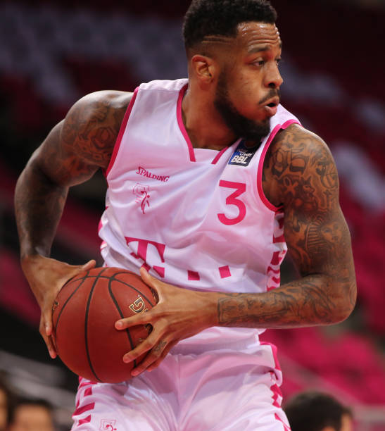 利的位置上 利的位置上