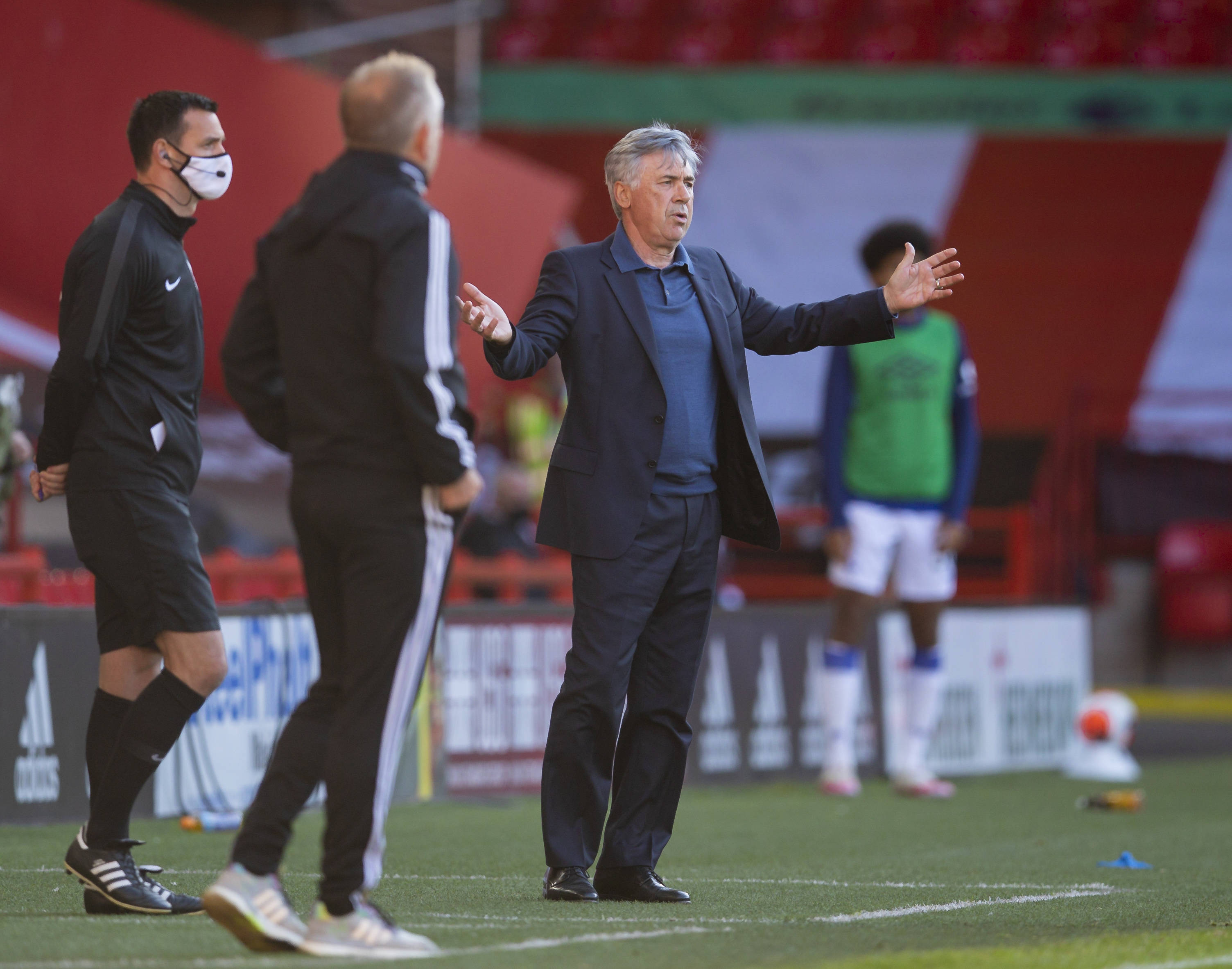 得令人咋舌 得令人咋舌