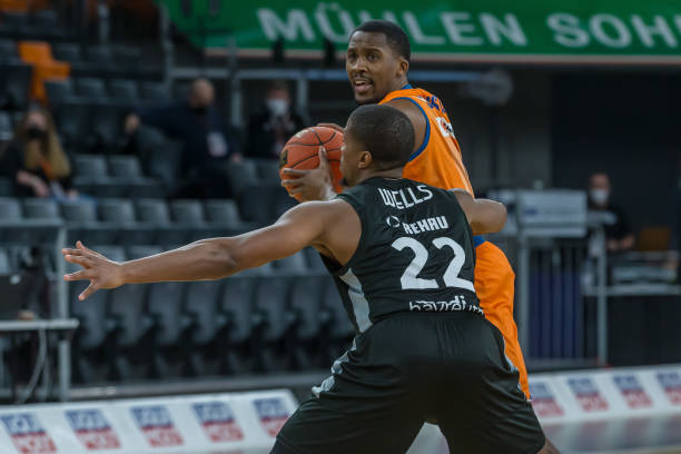 冲刺反击的 冲刺反击的